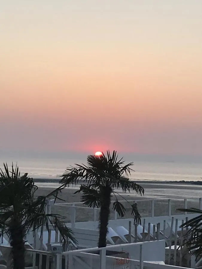 Zeeparel Daire Middelkerke Belçika